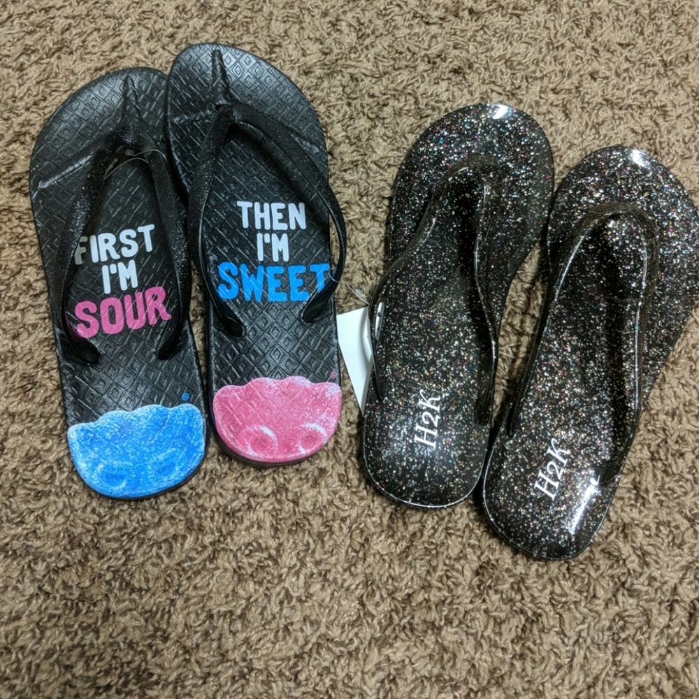 Thong flip flops